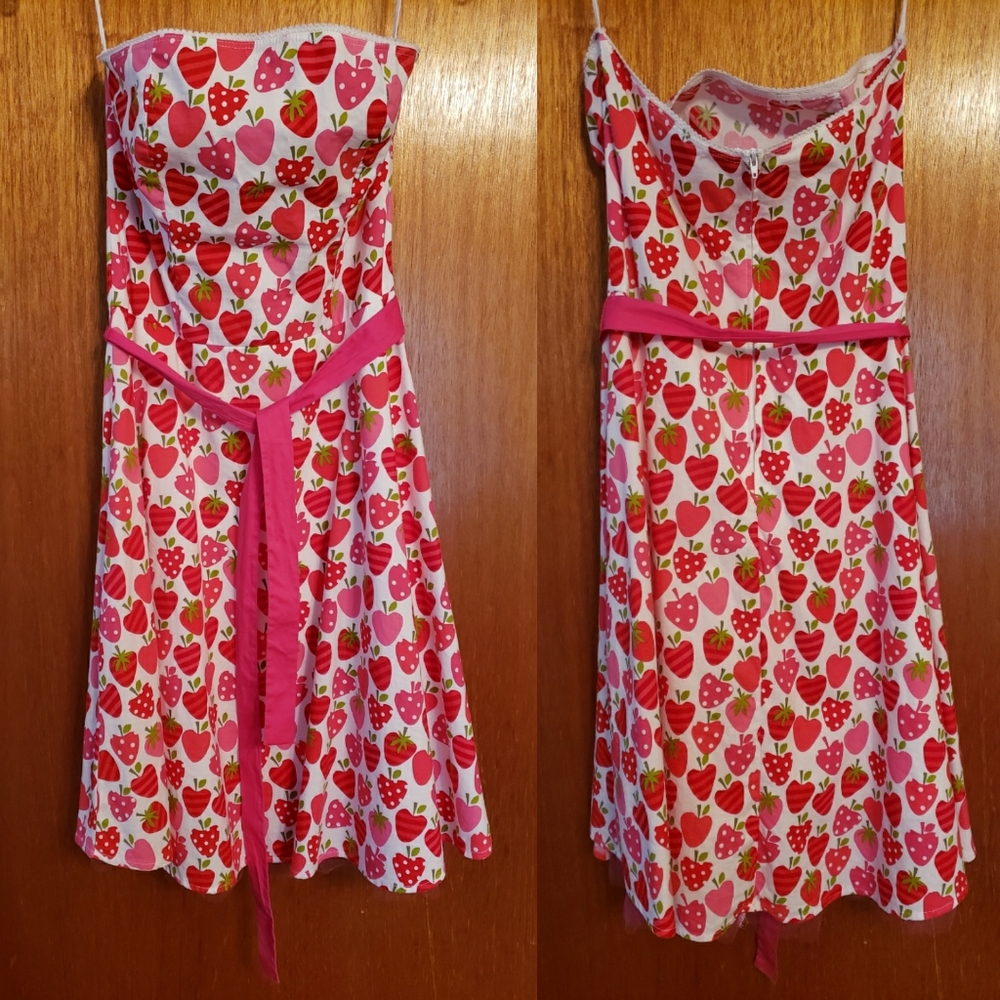 Folter Medium Strapless Strawberry Dress